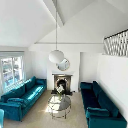 Fab Split Level Kensington Apartment London Exterior photo
